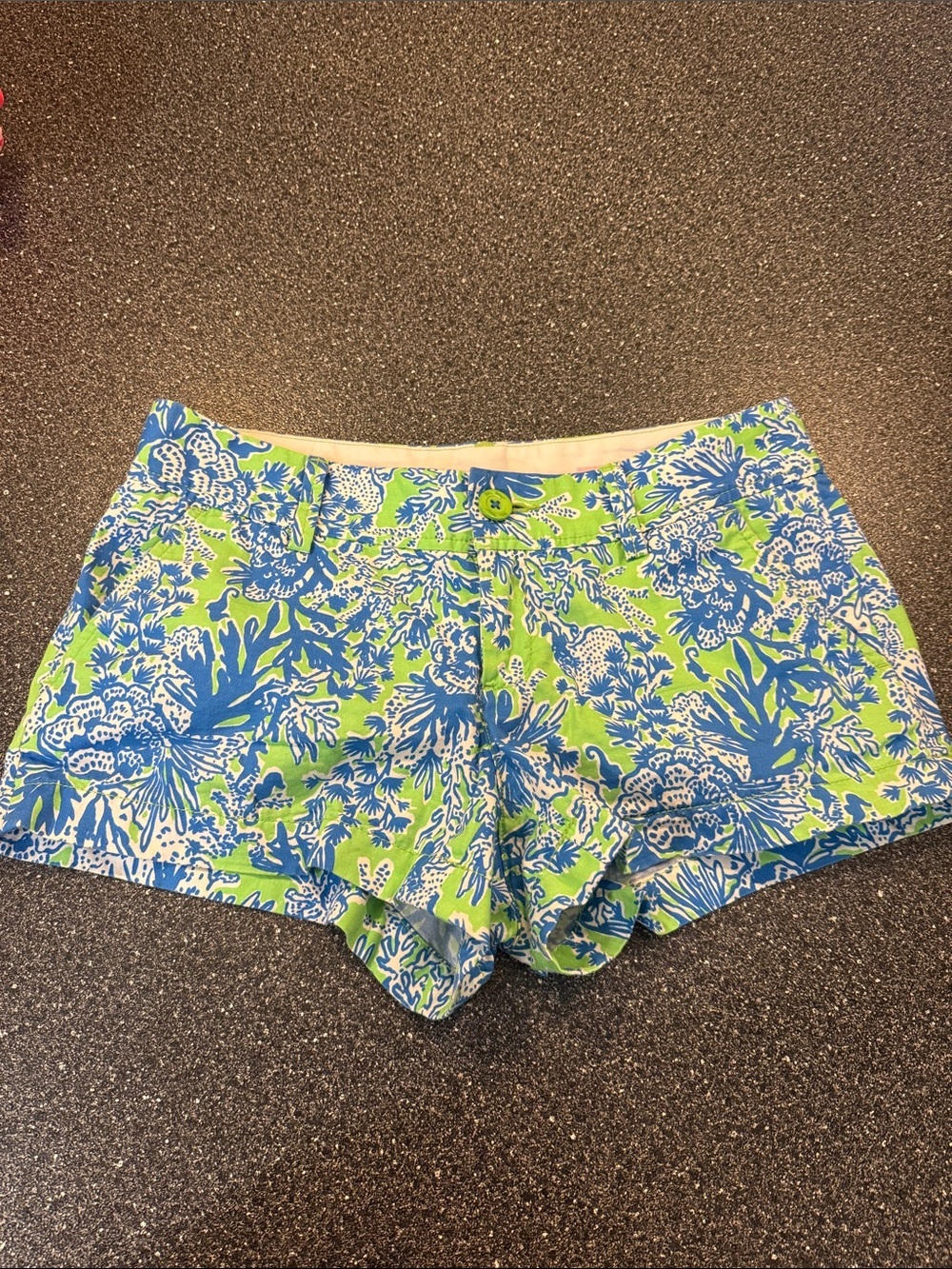 Lilly Pulitzer Women’s Blue & Lime Floral Shorts - size 4